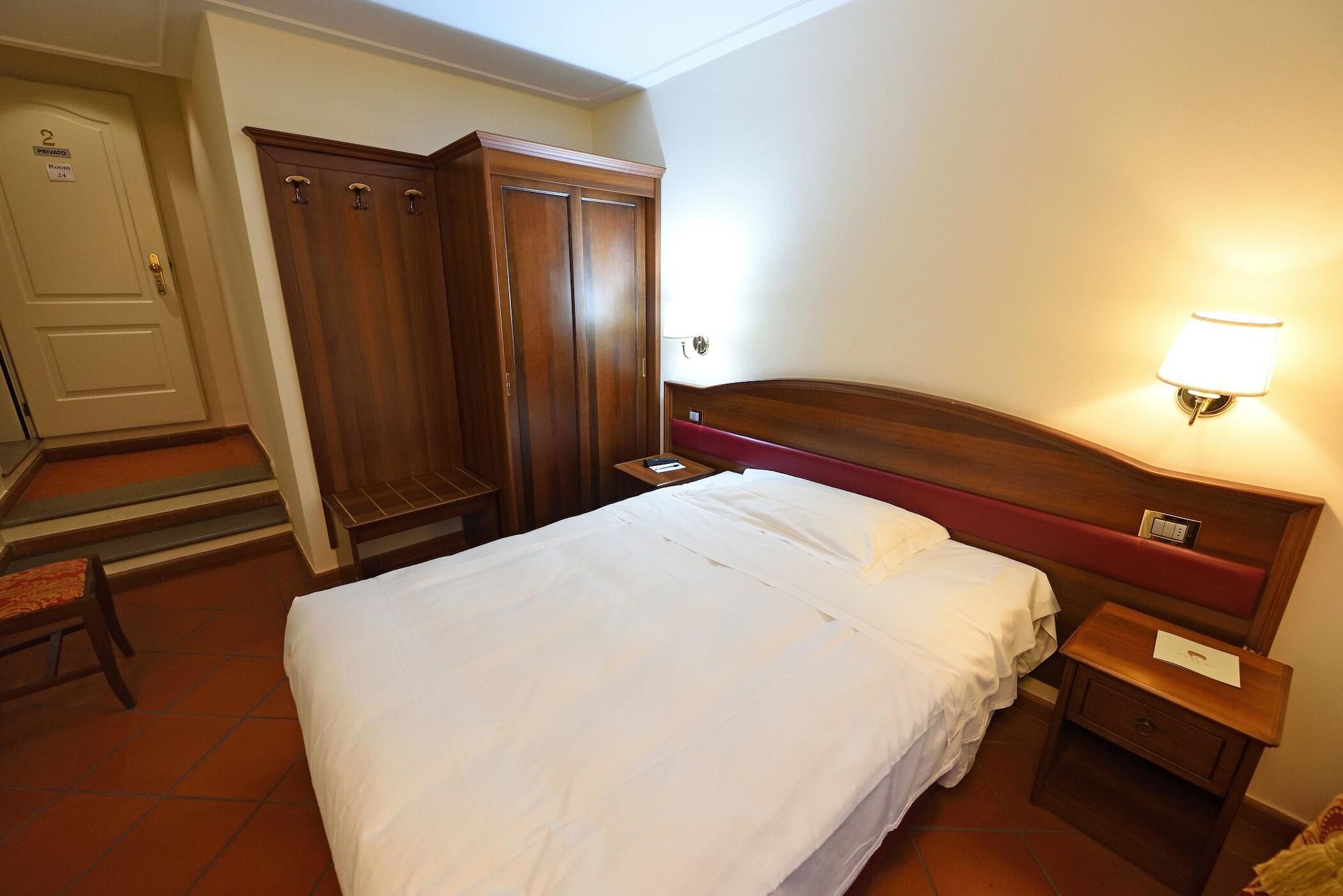 Relais La Corte Di Cloris Affittacamere Firenze